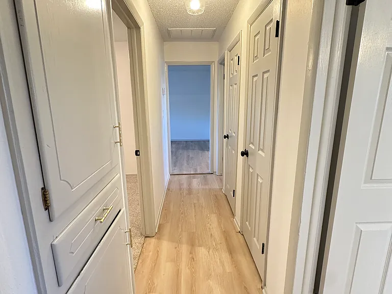 817 NW 9th St — Photo 25