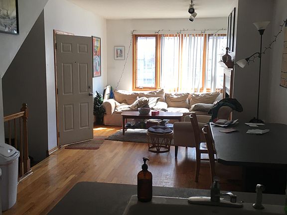 2nd image of 1328 N Greenview Ave APT 1