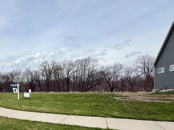 7786 Bluestem Trl, Deforest, WI 53532