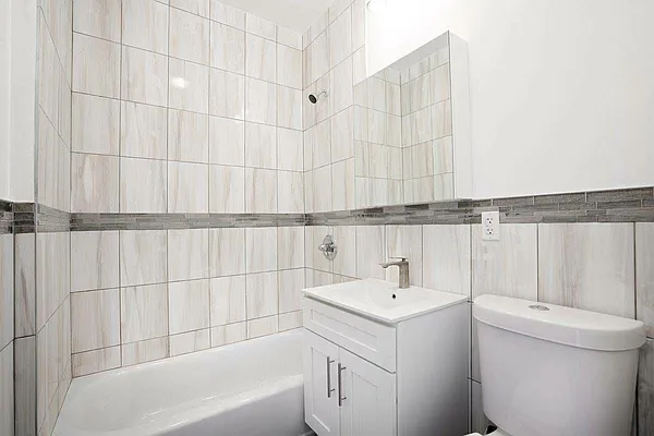 Rented by EXR | media 13