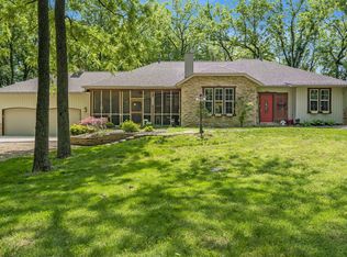 1724 N Plantation Dr, Nixa, MO 65714