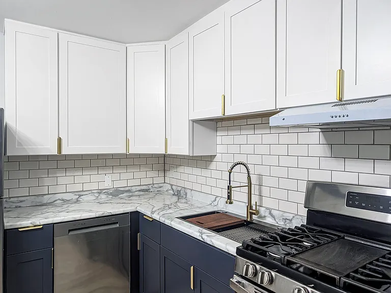 1803 Putnam St — Photo 14