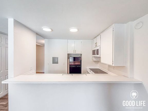 2nd image of 1885 Diamond St Unit 2-222