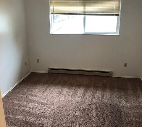 3rd image of 3318 S Grand Blvd #4