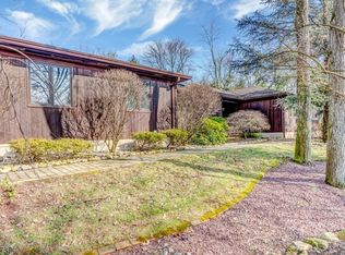 5 Sylvan Dr, Bridgewater, NJ 08807