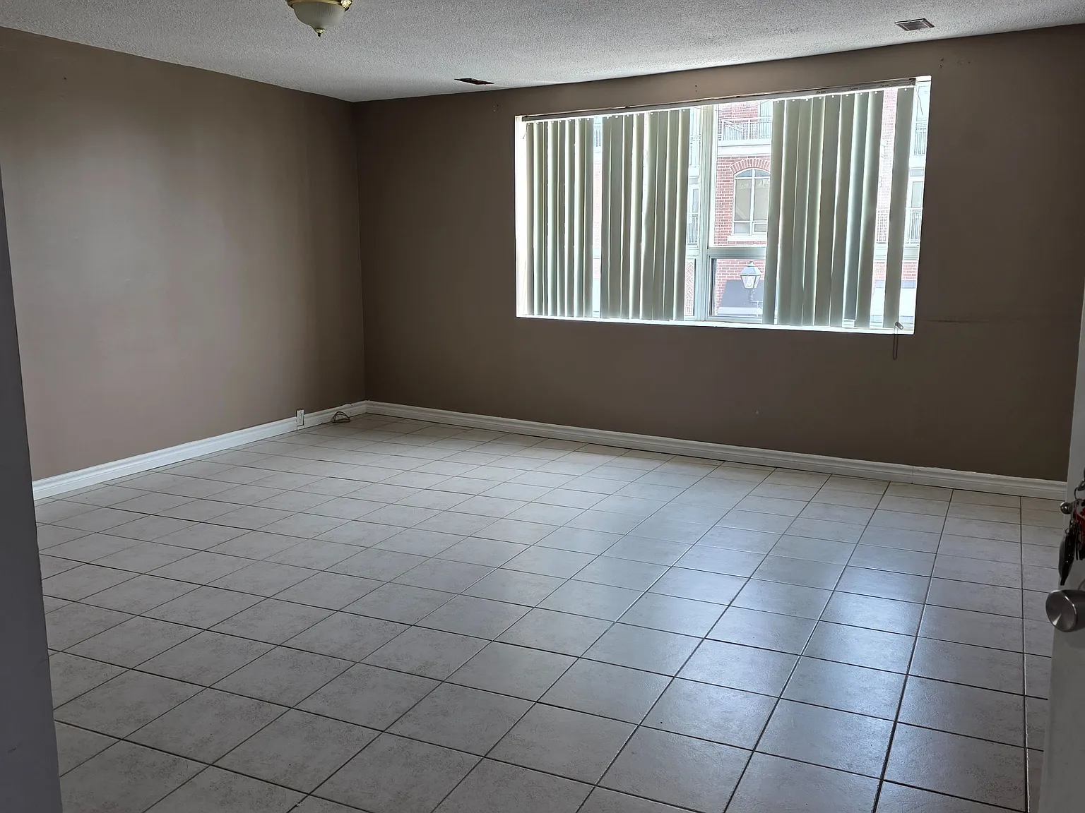 3 bed, $2,950 — Photo 4