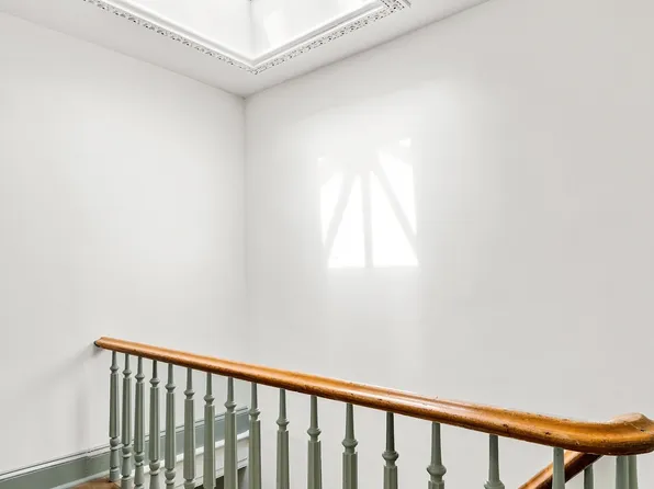 21-53 45th Road image 11 of 20