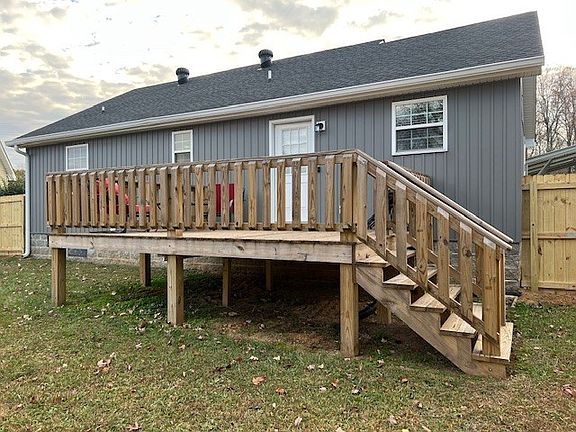 3rd image of 326 Willow Way