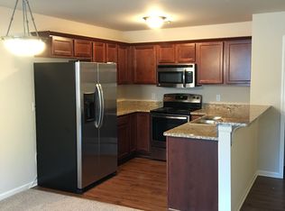 49313 E Woods Dr, Shelby Township, MI 48317