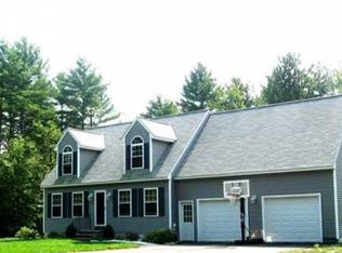 20 Florence Ln, Steep Falls, ME 04085
