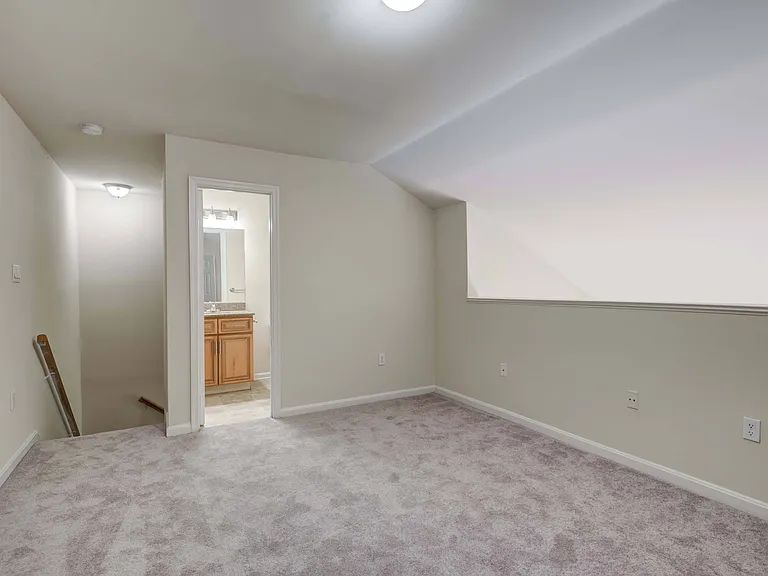 Abbotts Run Apartment Homes — Photo 7