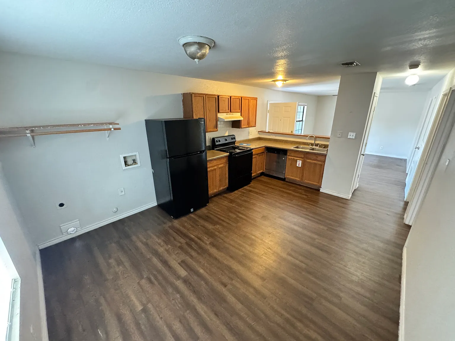 2 bed, 740 sqft, $900 — Photo 4