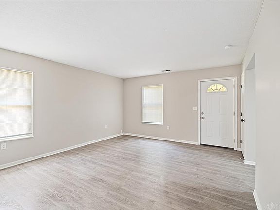 5th image of 2410 Browning St