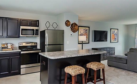 4th image of 3239 Jaber Dr