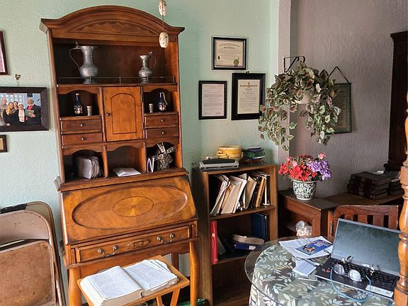 4th image of 89-12 Rutledge Avenue