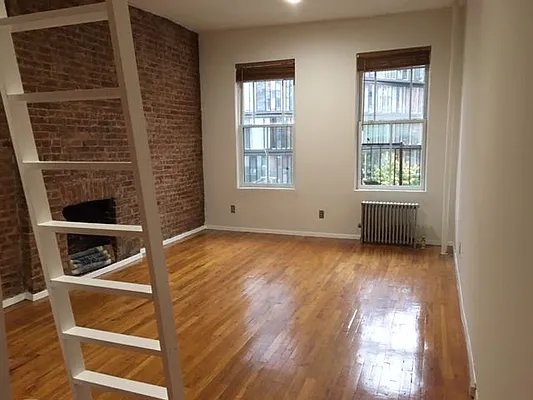 Rented by Performing Assets Corp | media 3
