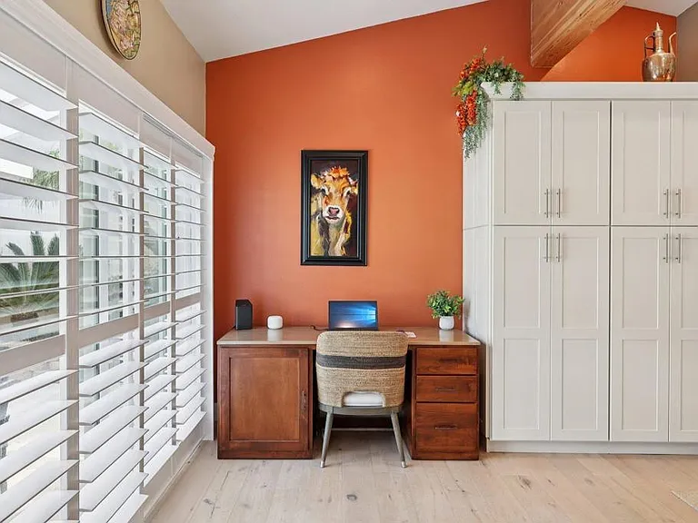 1767 Woodbine Pl — Photo 15