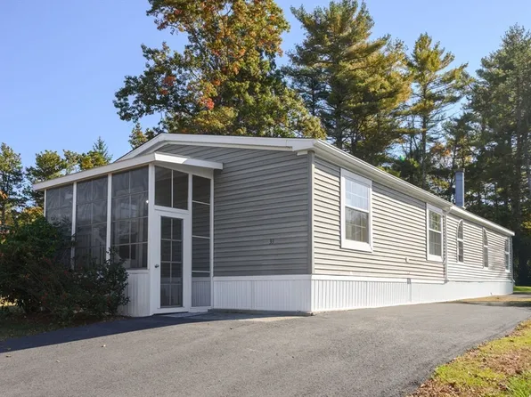 33 Adams Cir, Carver, MA 02330