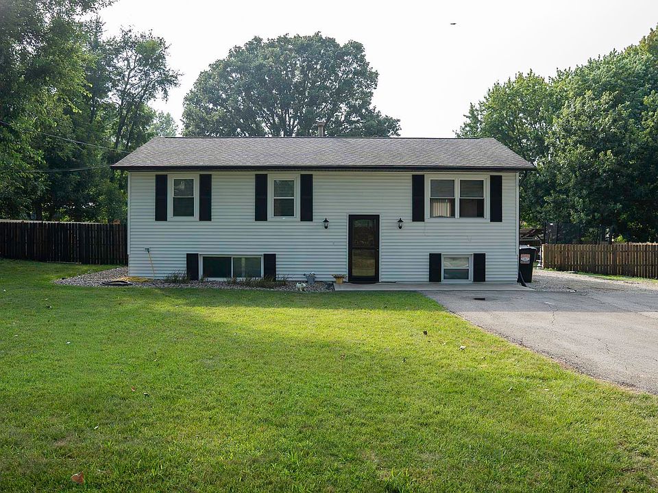 1st image of 2037 N Aspen Rd
