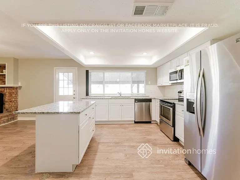 2600 Treeview Dr — Photo 6