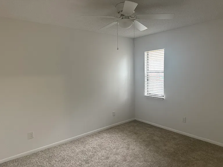 Luden Dr — Photo 9