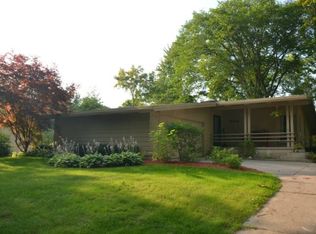 2114 Norwood Dr, Midland, MI 48640