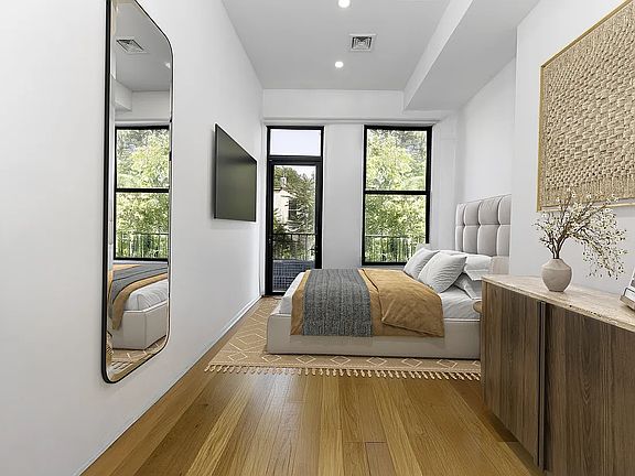 4th image of 1066 Hancock St #1B