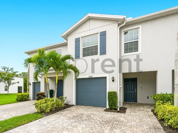 15067 Wildflower Cir, Naples, FL 34119