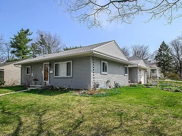 1939 Brock Ct photo 1