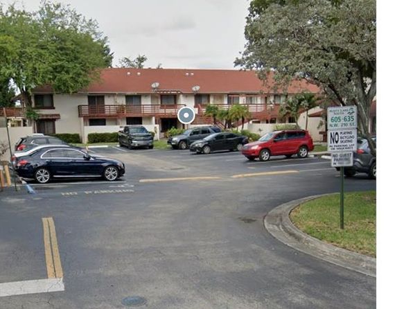 615 NW 210th St APT 105