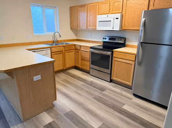 1313 Bonneville Ave #T1, Snohomish, WA 98290