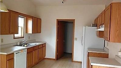 3rd image of 2601 Blackwell Dr