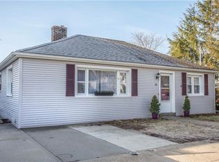 11 Kelton St, Pawtucket, RI 02861