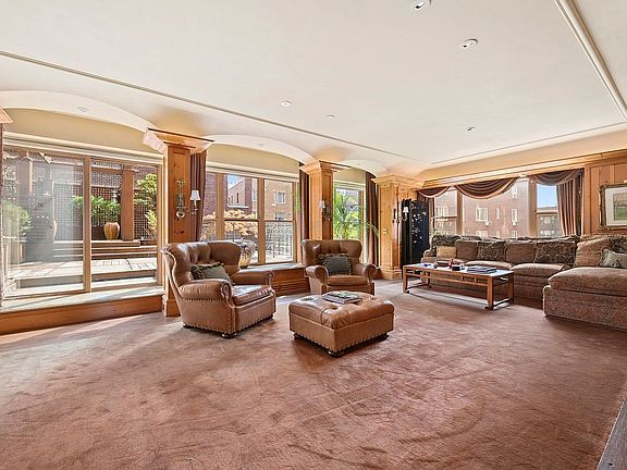 3rd image of 75 E End Ave APT 15B