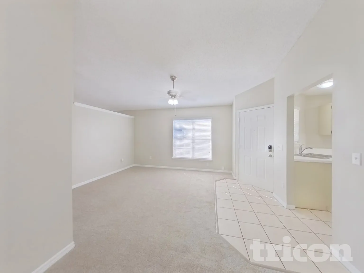 9818 Dean Cove Lane Orlando FL — Photo 2
