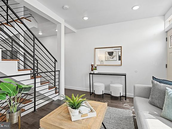 5th image of 39 W Wildey St