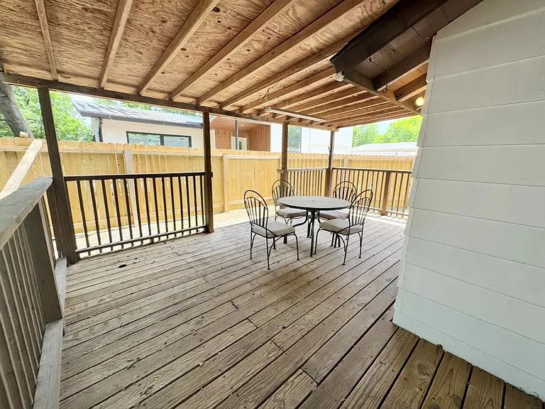 406 Swanee Dr #1 — Photo 16