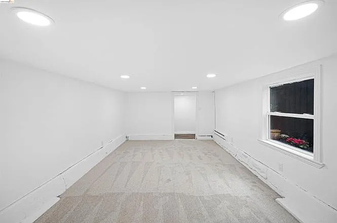 1812 Woolsey St — Photo 7