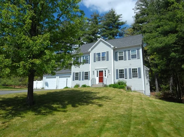 8 Wilkate Pl, Clinton, MA 01510