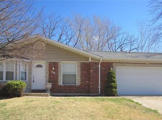 123 Kimberly Ln, Saint Peters, MO