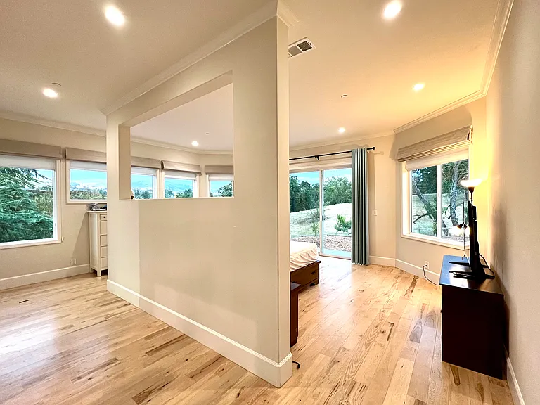 11 Serena Gdns #2 — Photo 11