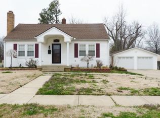 240 S Park Ln, Dexter, MO 63841