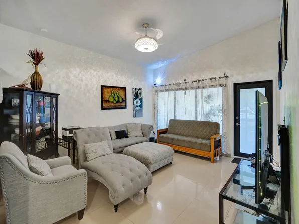 930 NW 179th Street, Miami Gardens, FL 33169