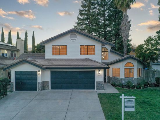 1845 Dailey Drive, Dixon, CA 95620