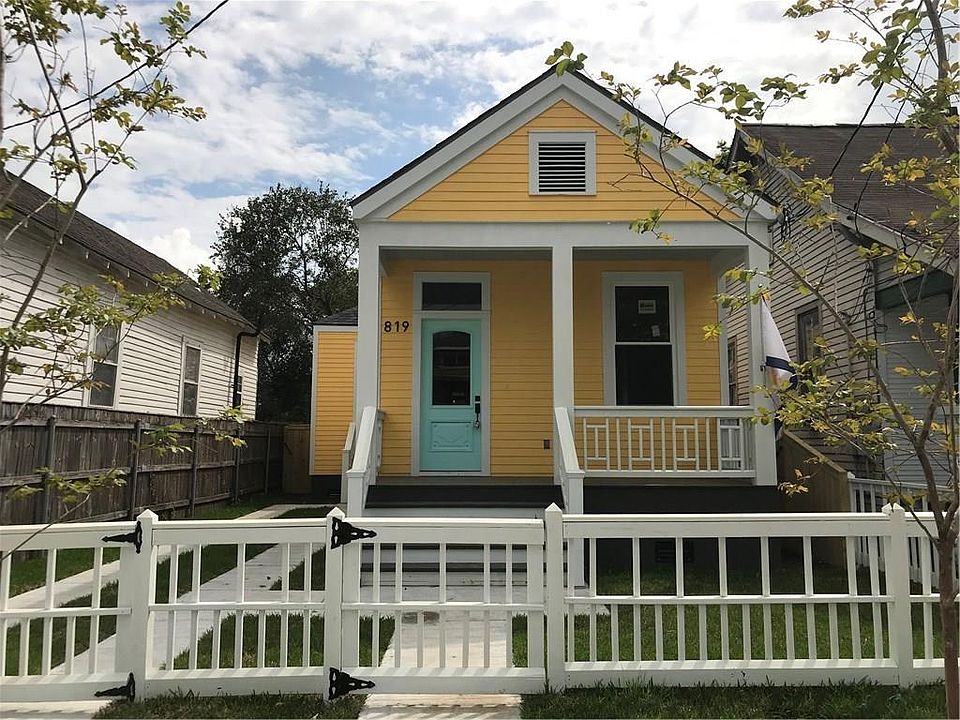 1st image of 819 Homer St