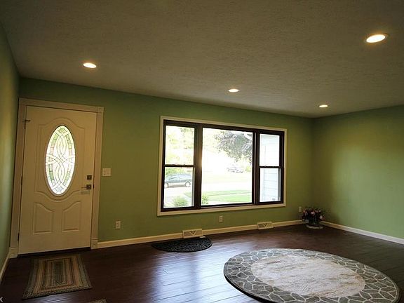 4th image of 7112 Laura Lee Ln