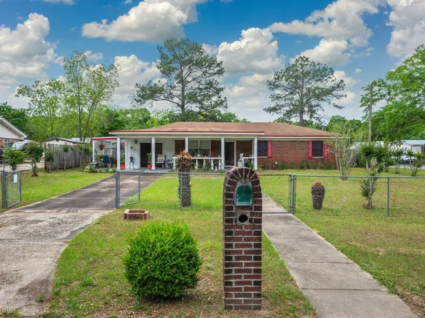 115 Grimes Ave, Crestview, FL 32536