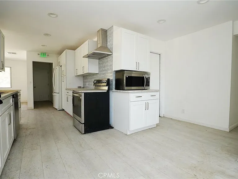 33716 Hubbard Rd — Photo 16