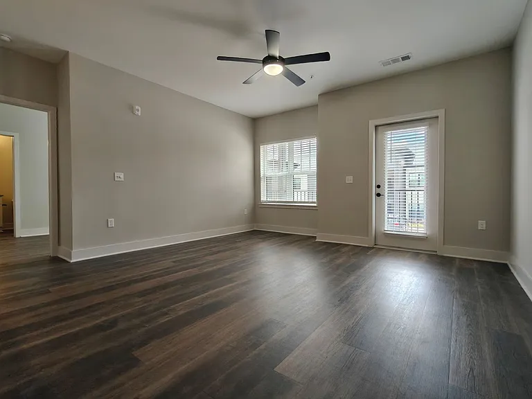 Treesort Luxury Living — Photo 59
