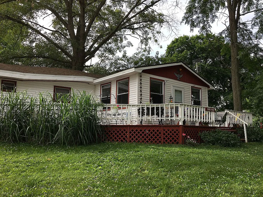 5185 S 945 E photo 1